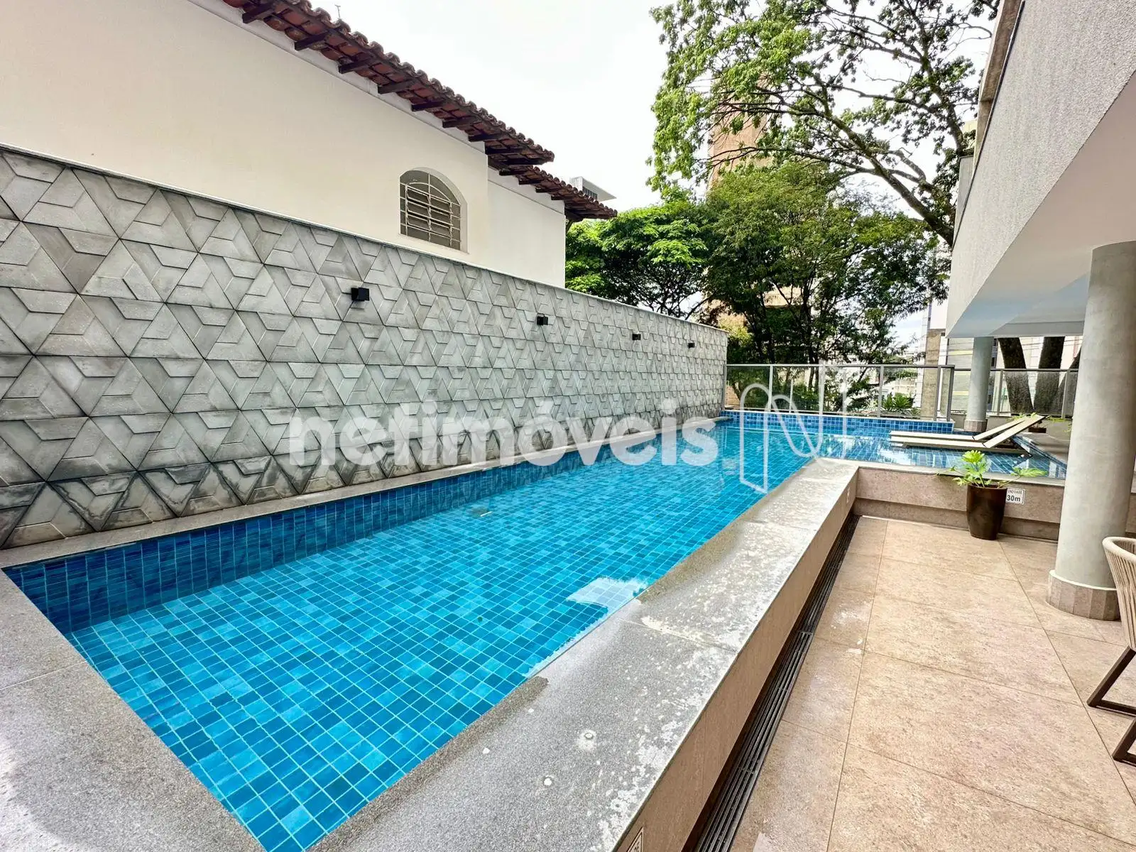 Prédio - Piscina