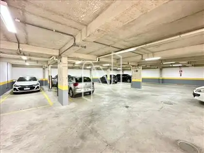 Prédio - Garagens