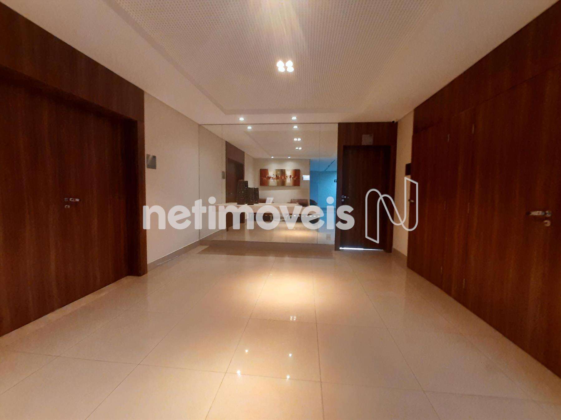 Hall (Estacionamento) - Outro Ângulo