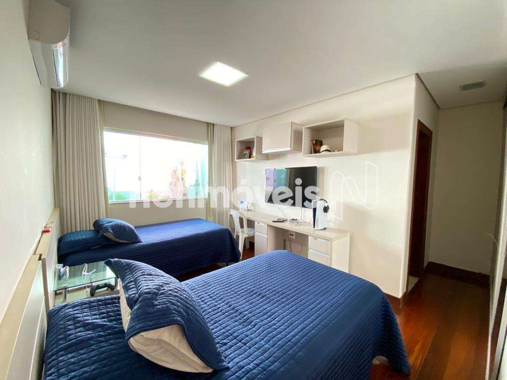 Quarto 02 (Suíte)