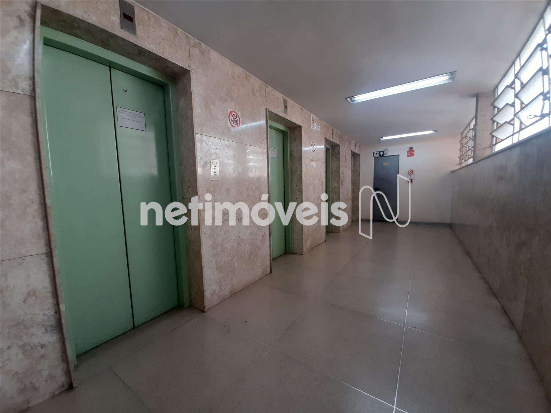 Elevadores - Hall Comum