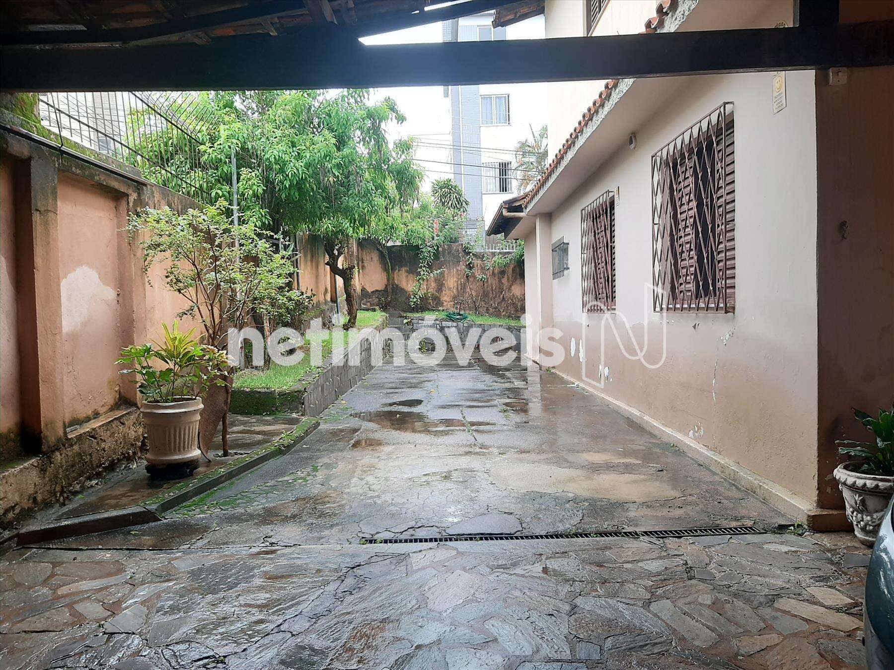 Garagem - Outro Ângulo