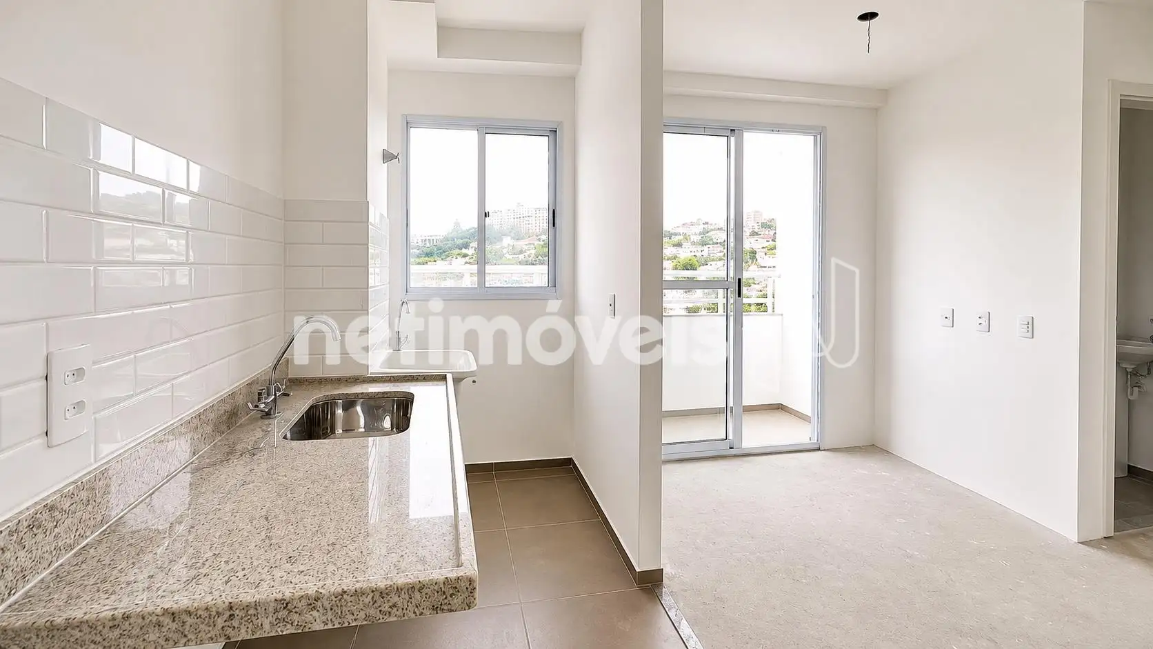 Sala/Cozina/área de serviço