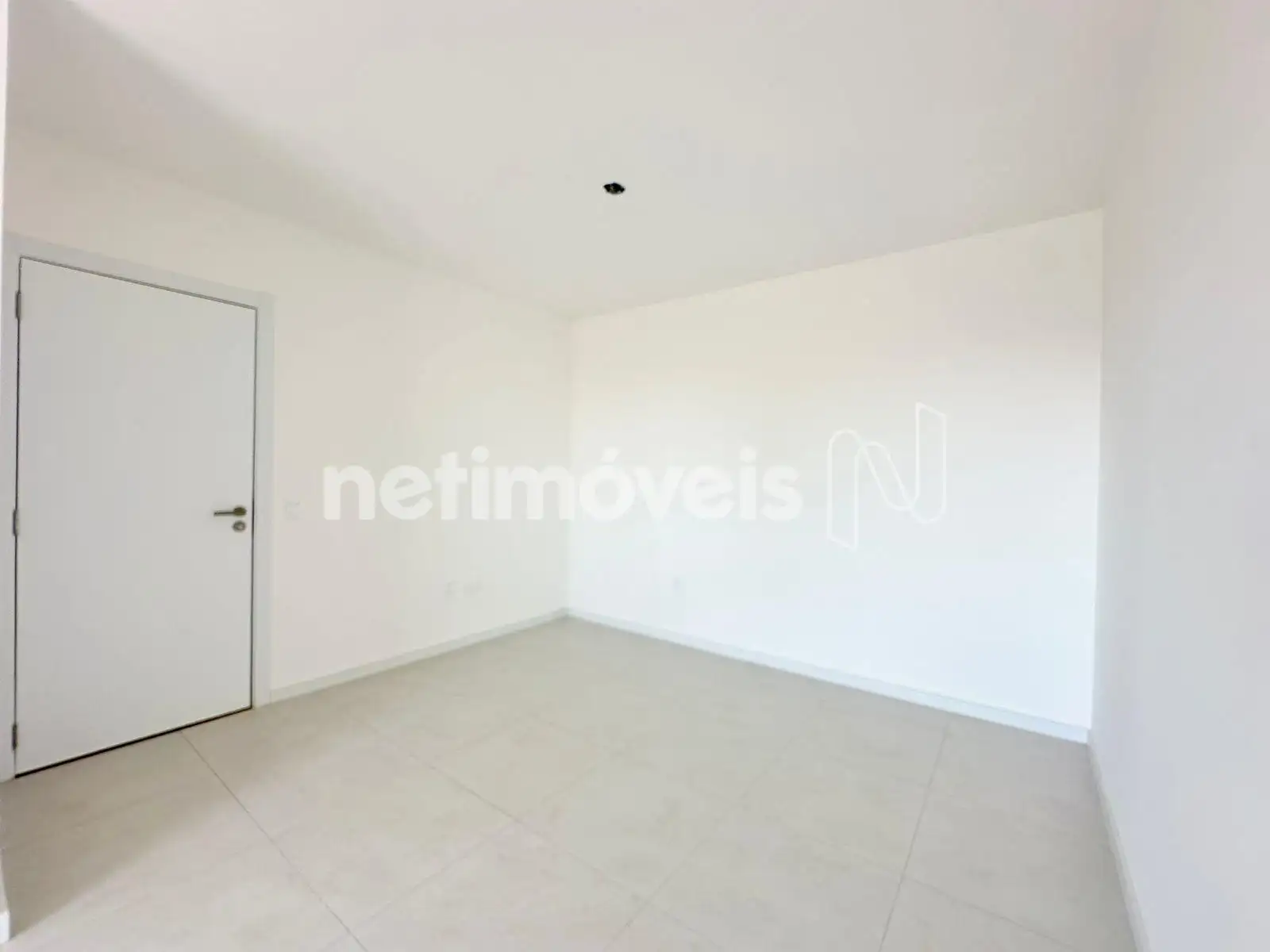 Salão para 02 ambientes