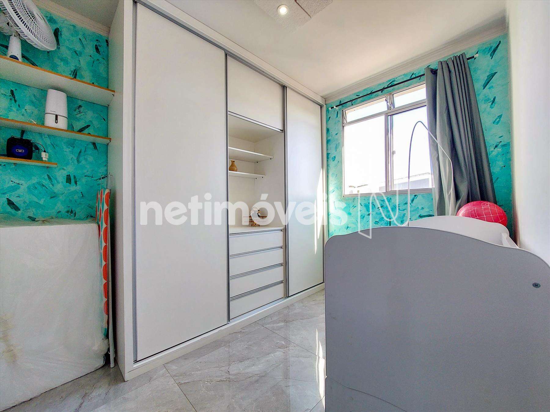 Quaro de solteiro - Outro angulo