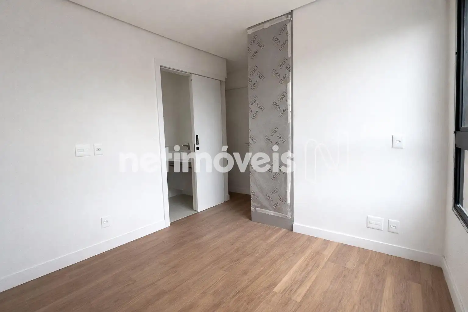 Quarto Semi Suíte 02