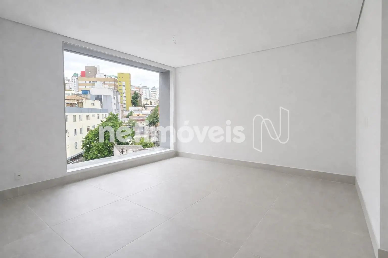 Salão para 02 ambientes