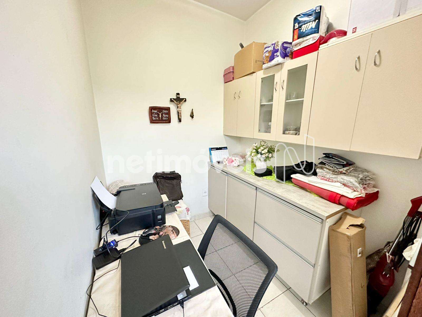 D.C.E. - Tipo Escritório