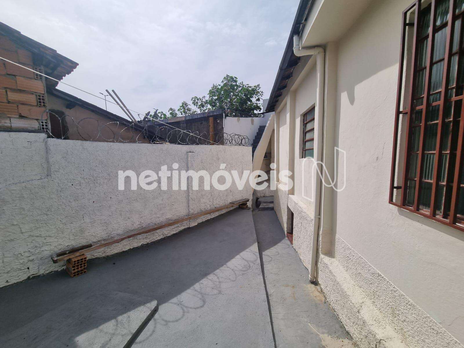 f09 lateral esquerdo da casa