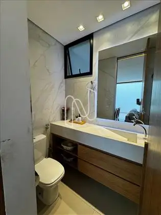 Banho suite  casa  baixo
