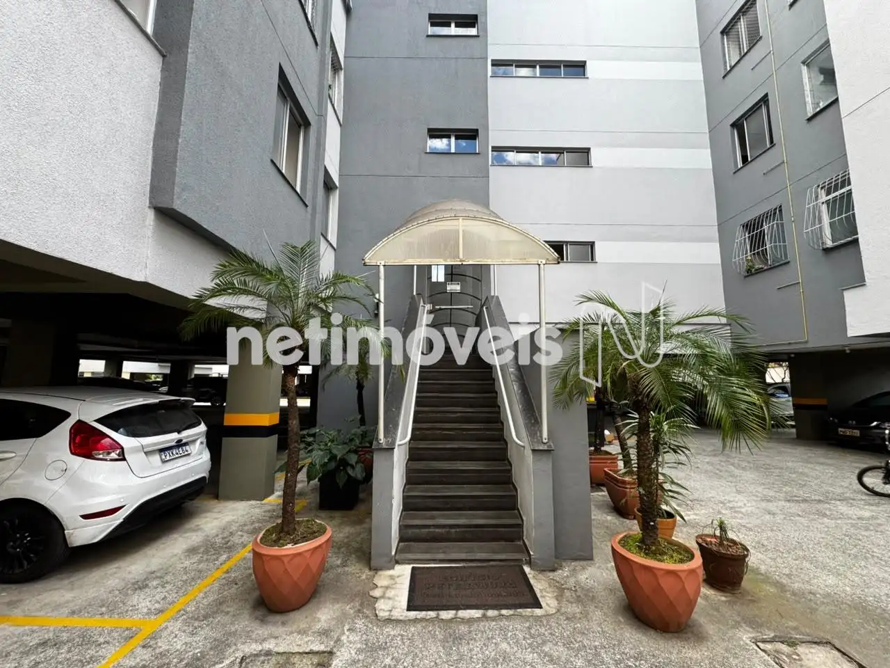 Apartamento com 3 quartos — Nova Granada, Belo Horizonte