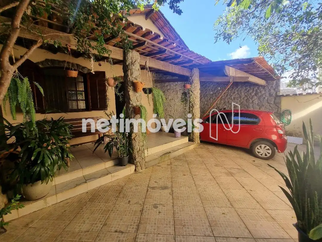 Casa com 4 quartos — Palmeiras, Belo Horizonte