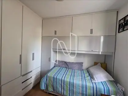 Primeiro quarto de solteiro
