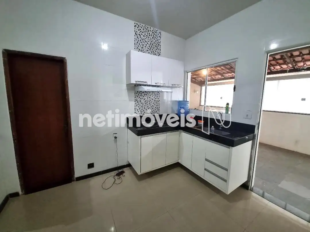 Casa para comprar com 189 m², 2 quartos, 1 banheiro, 3 vagas em Minas Caixa, Belo Horizonte