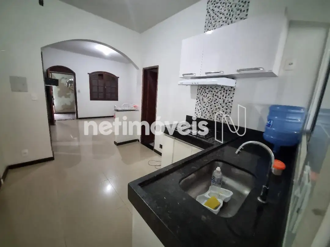 Casa para comprar com 189 m², 2 quartos, 1 banheiro, 3 vagas em Minas Caixa, Belo Horizonte