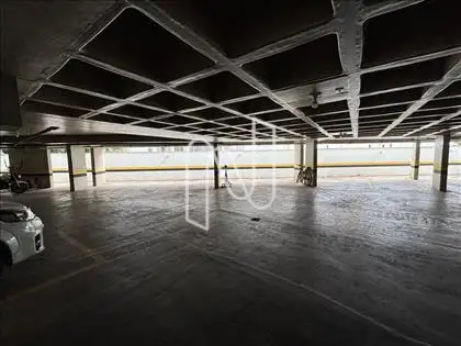 garagem 05 vagas livres 