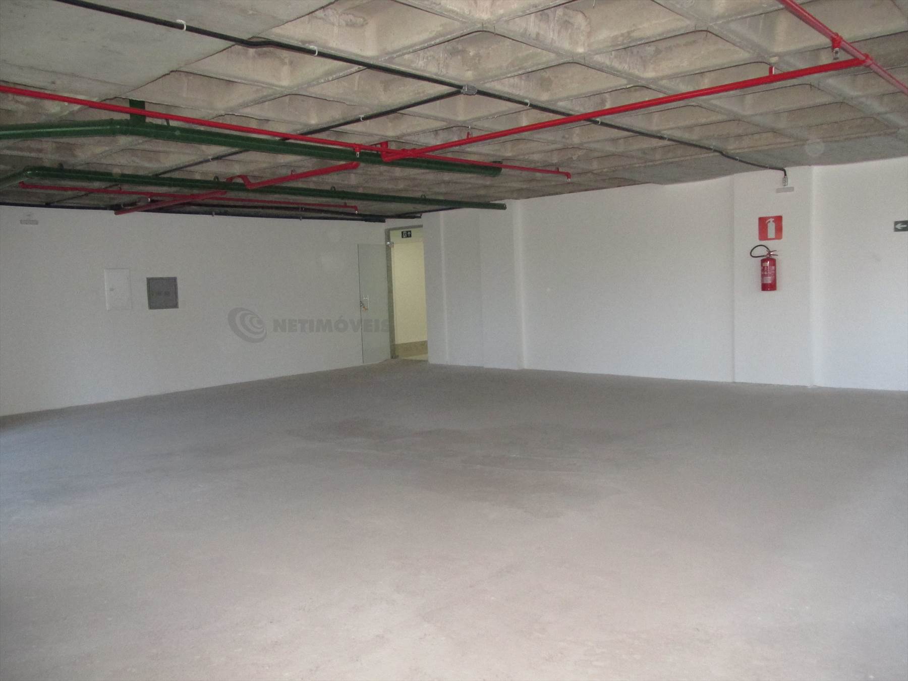 Vista da sala de outro ângulo