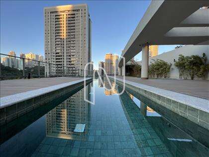 Piscina e área de convivência ângulo 1