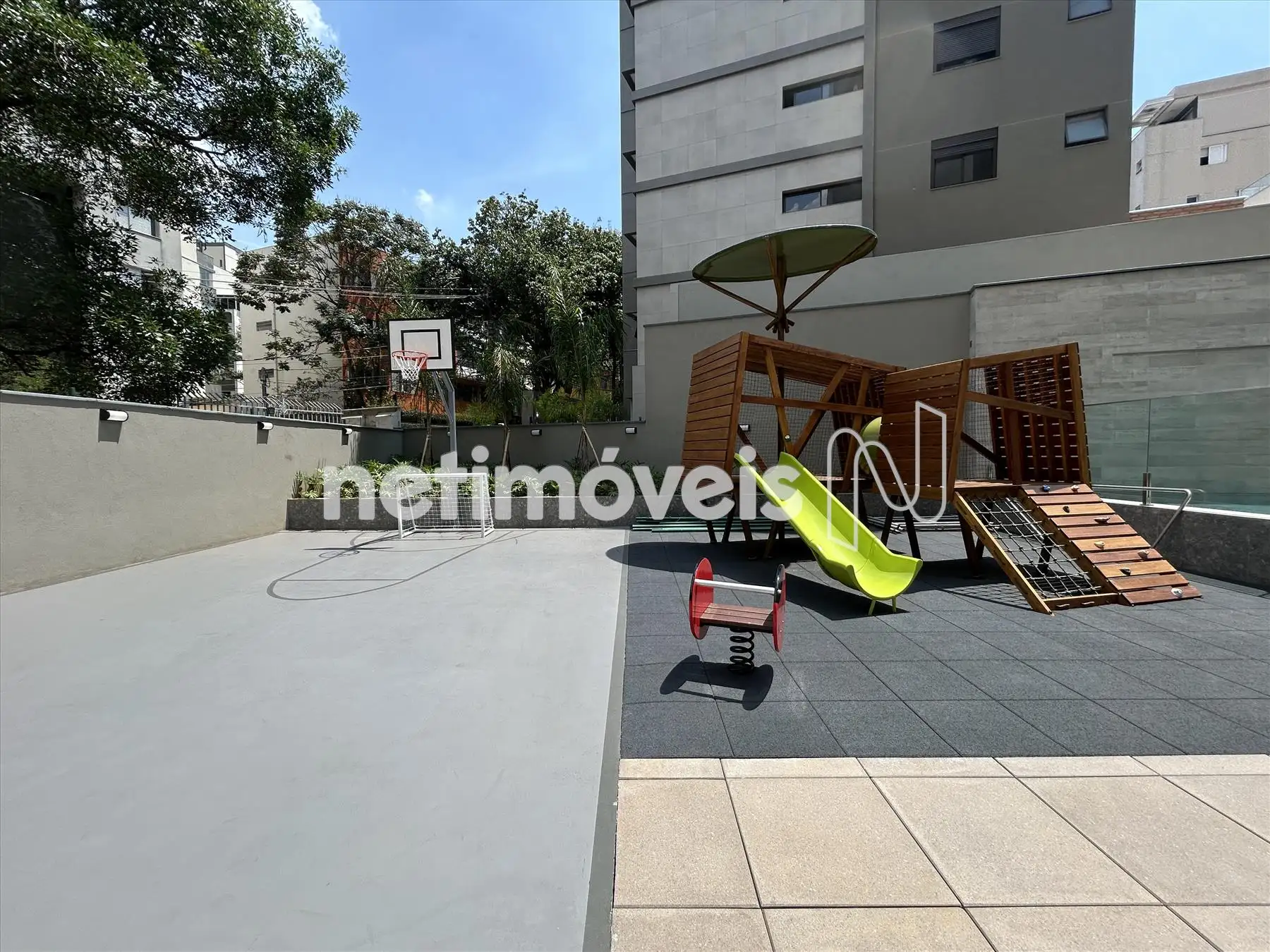 play ground e mini quadra