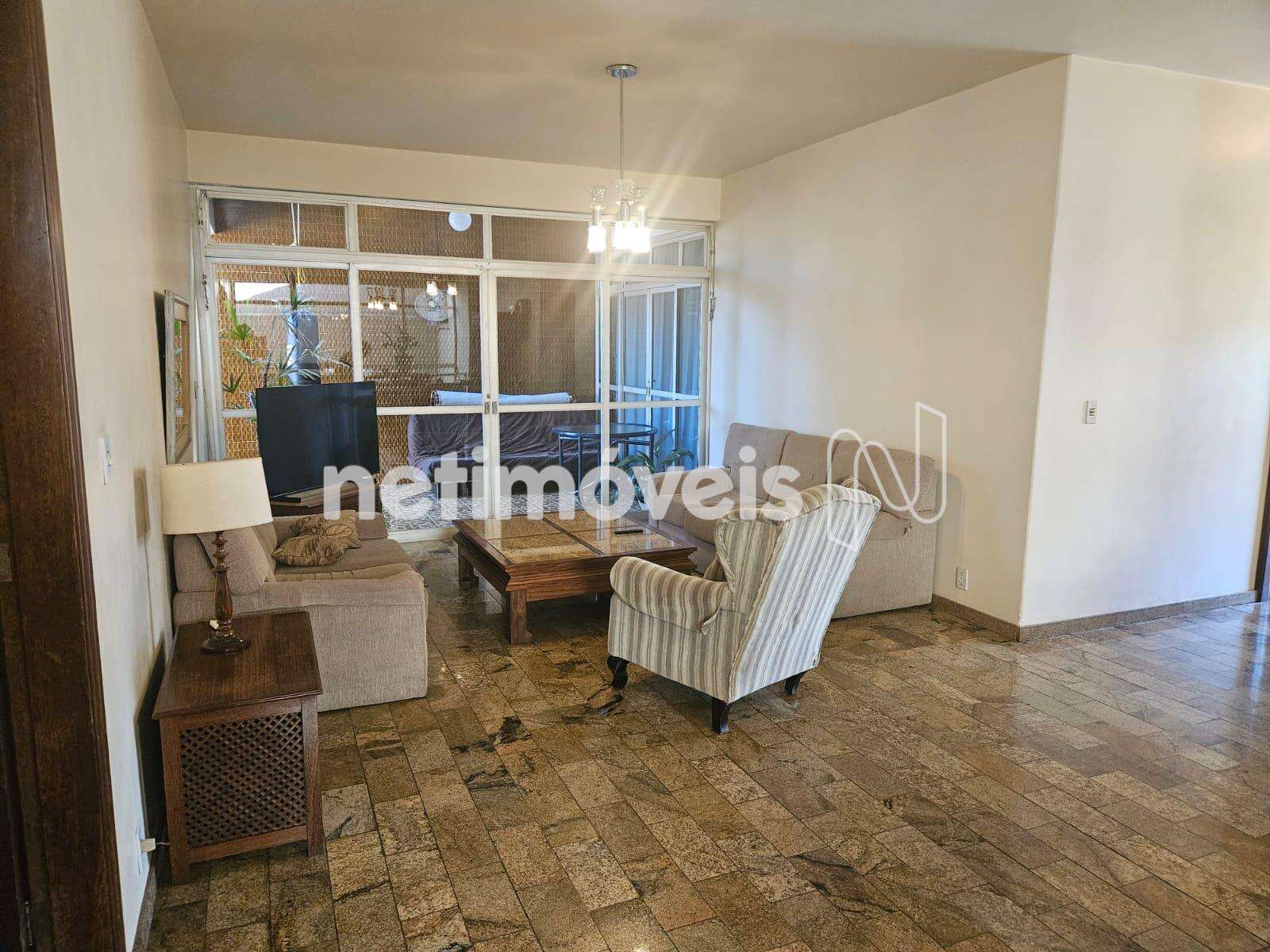 Sala jantar e sala TV