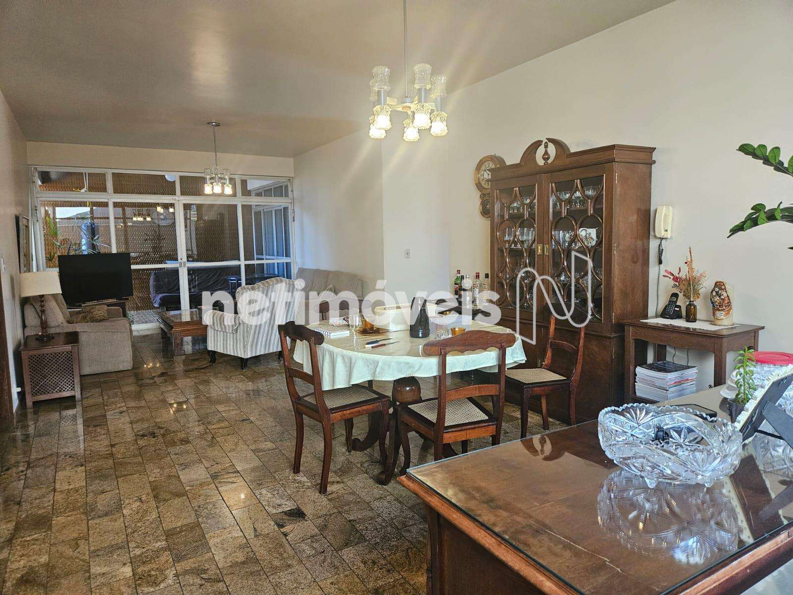 Sala jantar e sala TV 