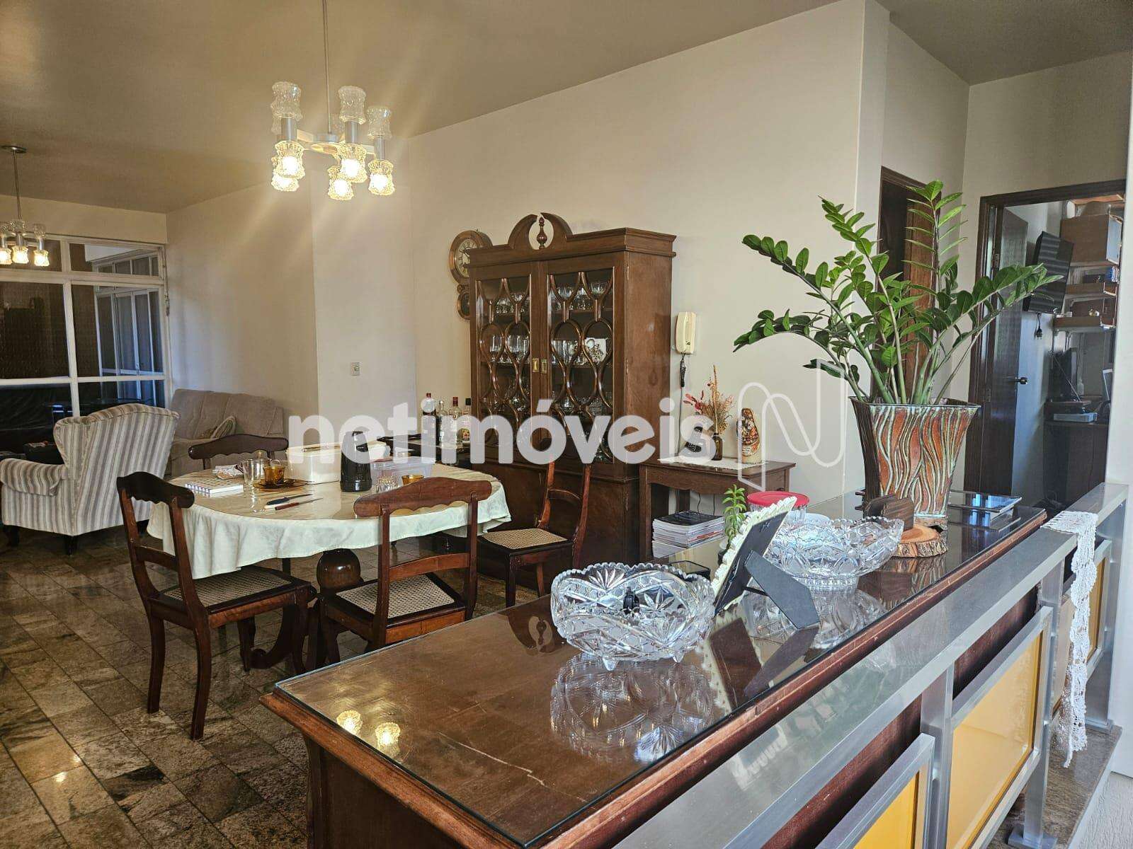 Sala jantar e sala TV