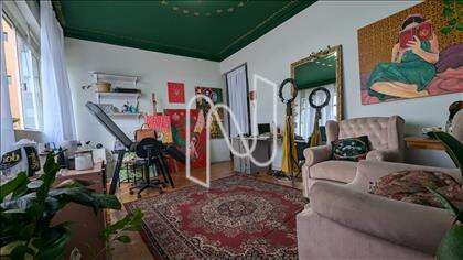 Sala de visitas ampla