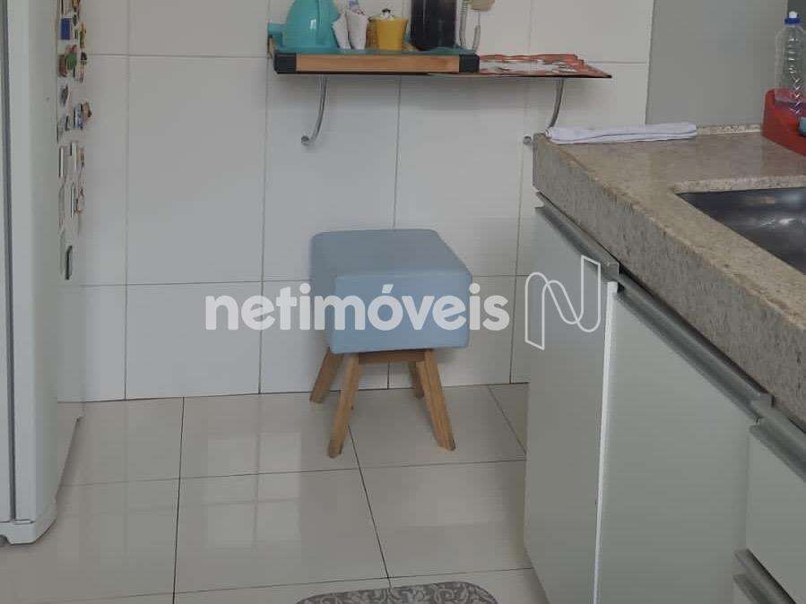 Cozinha com pia em granito 