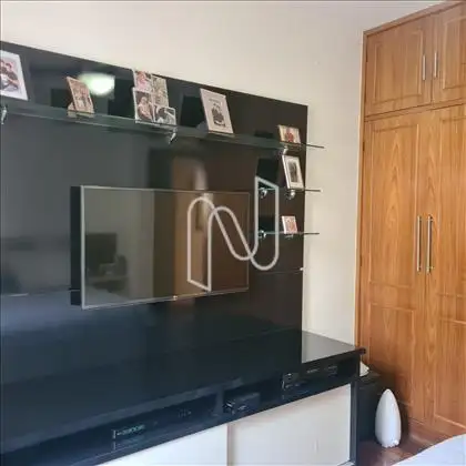  Quarto 4 / Sala de TV