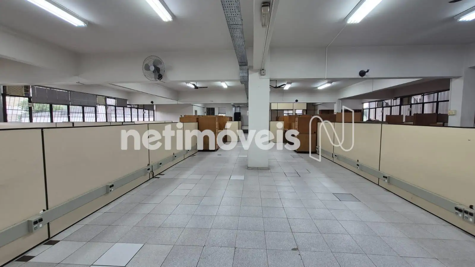 Espaço prédio administrativo
