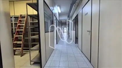 1º andar várias salas 