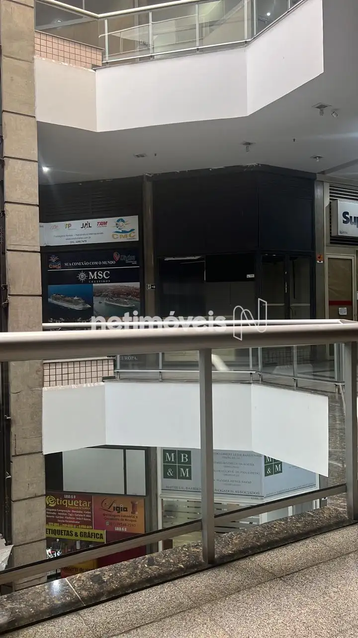 Vista frontal da loja 