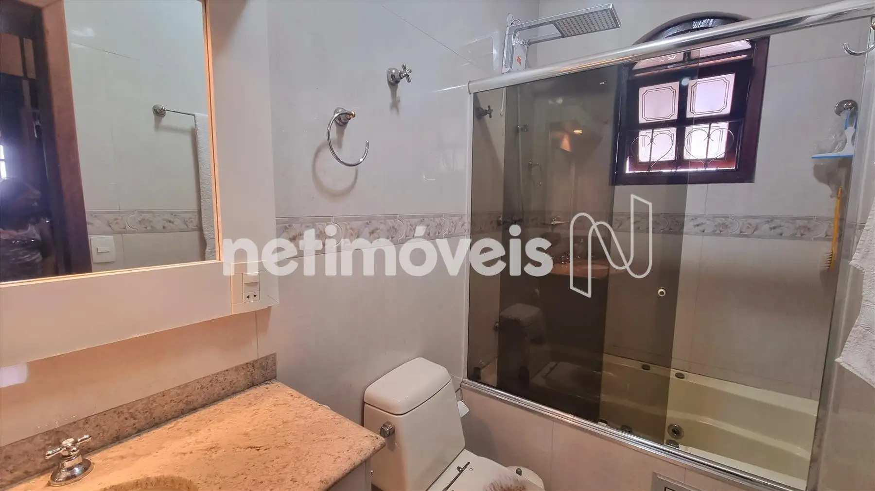 Banho - suíte master com banheira