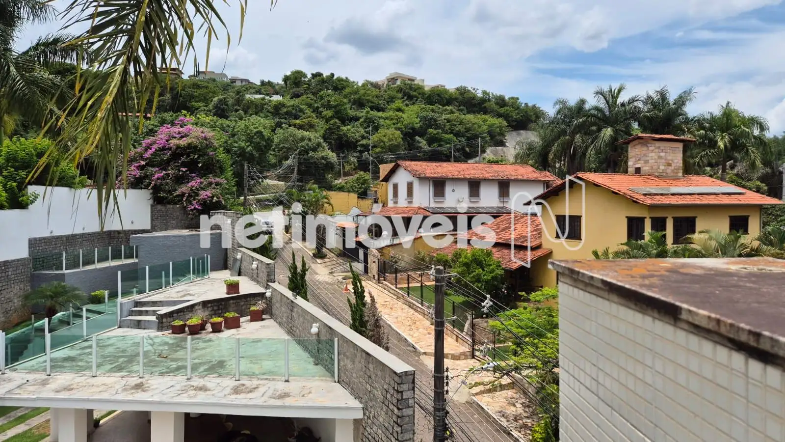 Vista entrada do condomínio