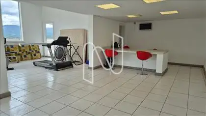 Salão para festas e espaço academia