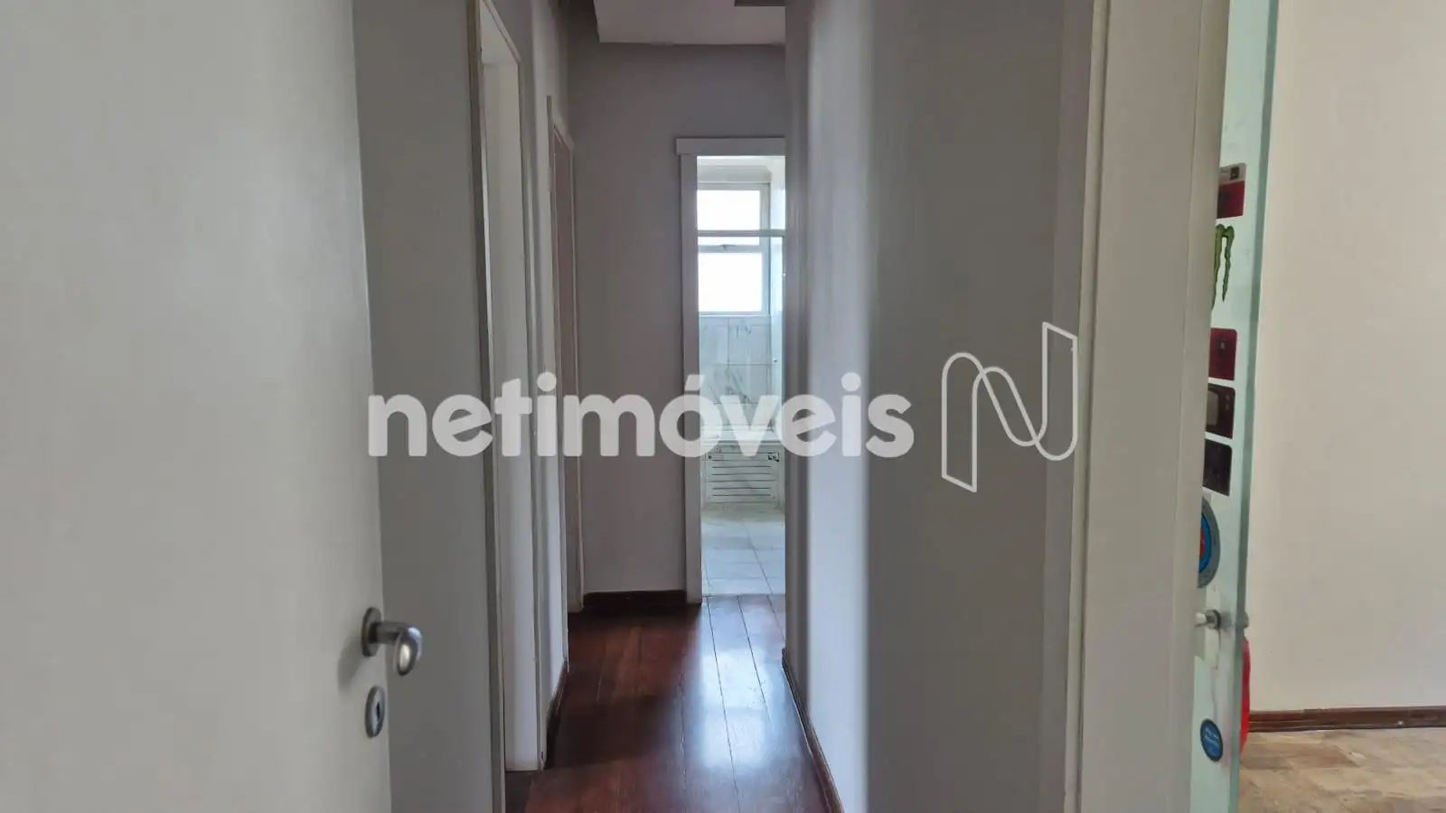 Corretor tábua corrida