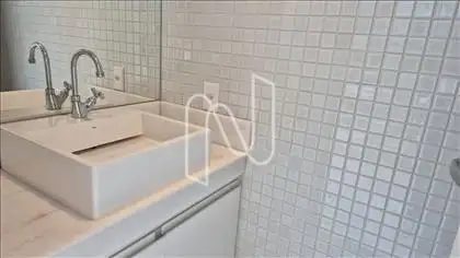 Banheiro área piscina.