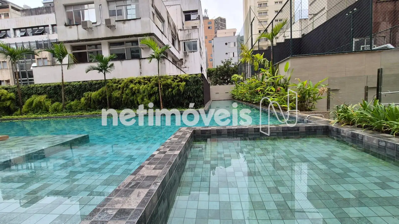 Piscina Adulto e Infantil