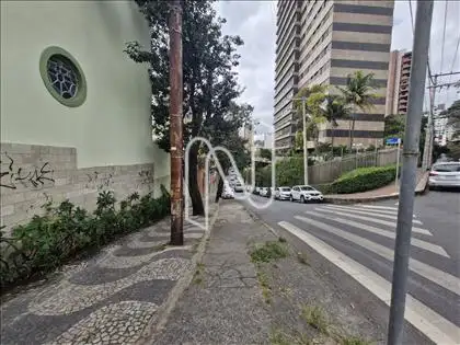 vista à esquerda sentido à Rua Estevão Pinto