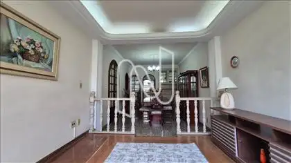Sala anexa a sala de jantar