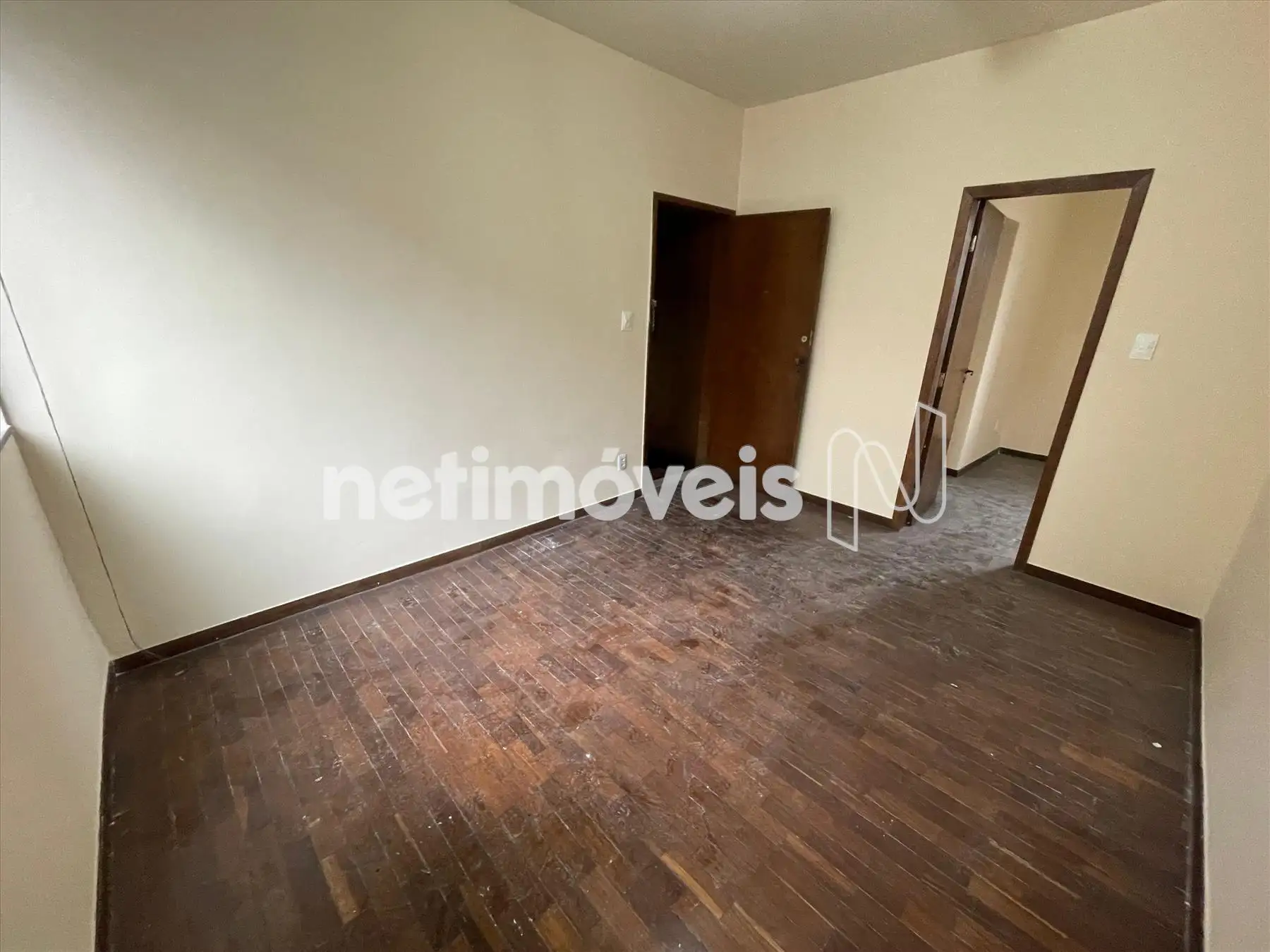  SALA