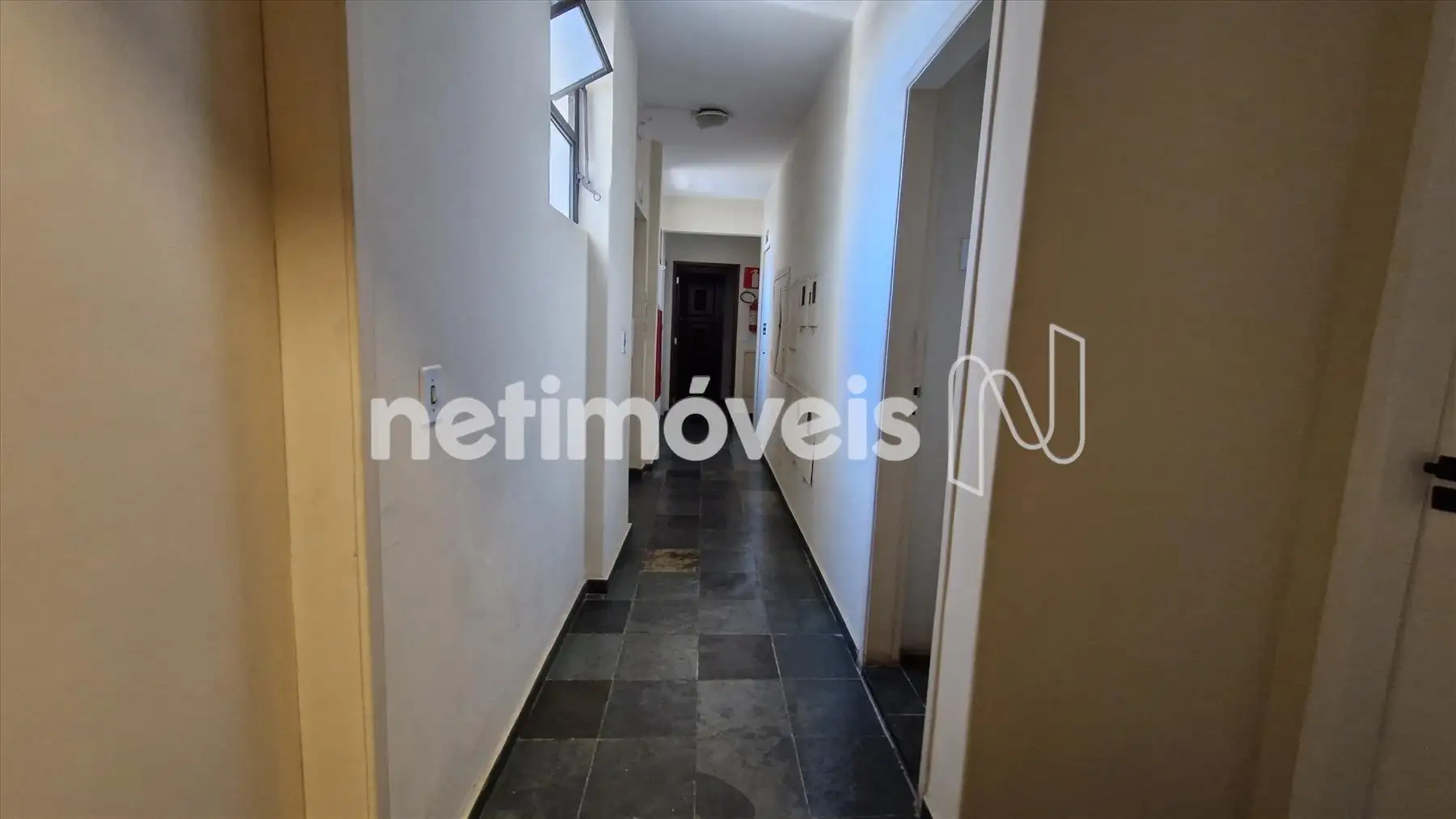 hall elevadores