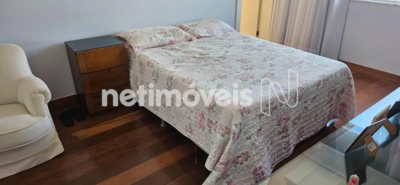 2 suítes com closet