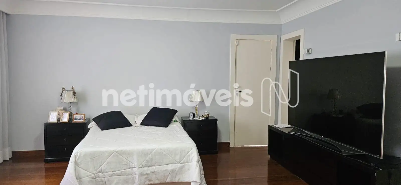 2 suítes com closet e varanda