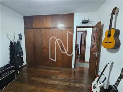 Quarto 3 com armário 