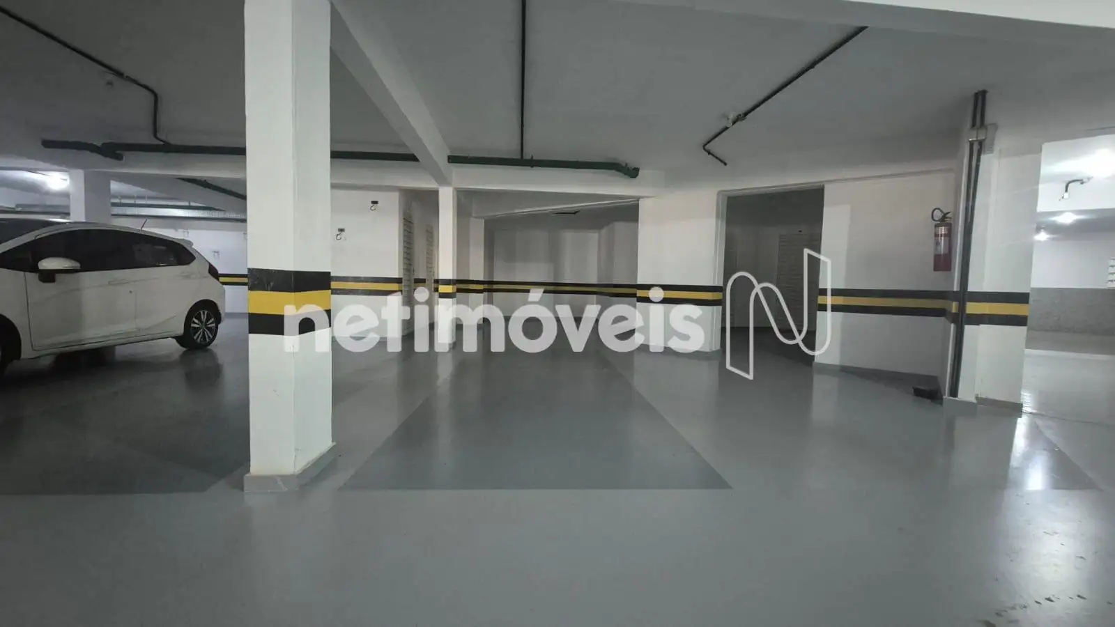2 vagas em linha (São 4 vagas nesse modelo)