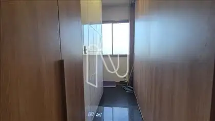 Área de serviço com armários