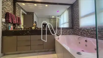 2 pias + Banheira hidromassagem suíte master