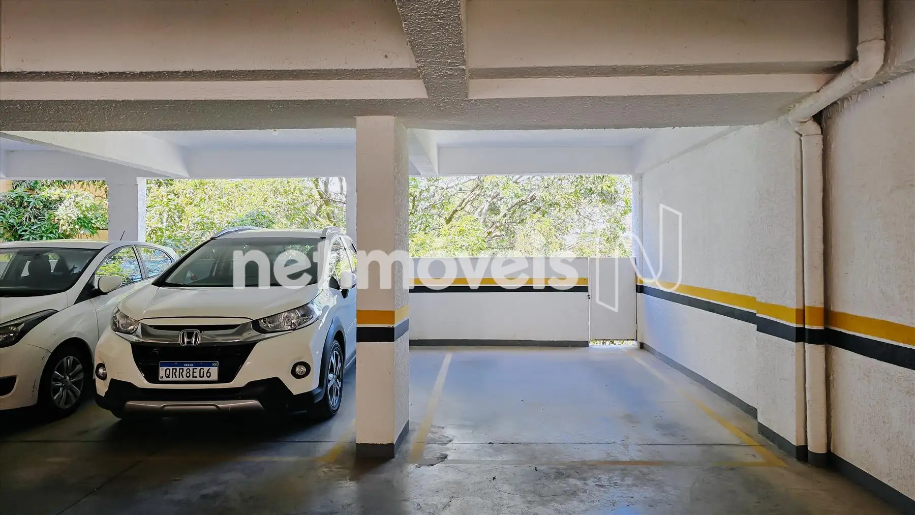 2 VAGAS PARALELAS