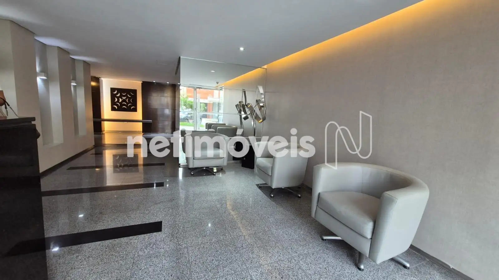 Hall de entrada do condomínio